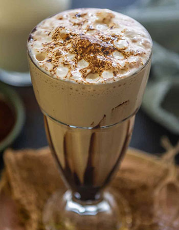 Yaariyaan Cafe